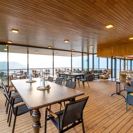 Avena Mountain - Breakfast And Dinner - Adults Only Отель *