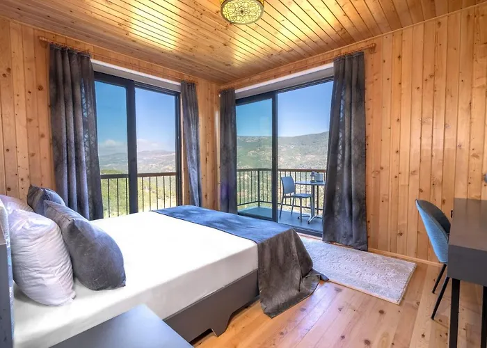 Avena Mountain - Breakfast And Dinner - Adults Only